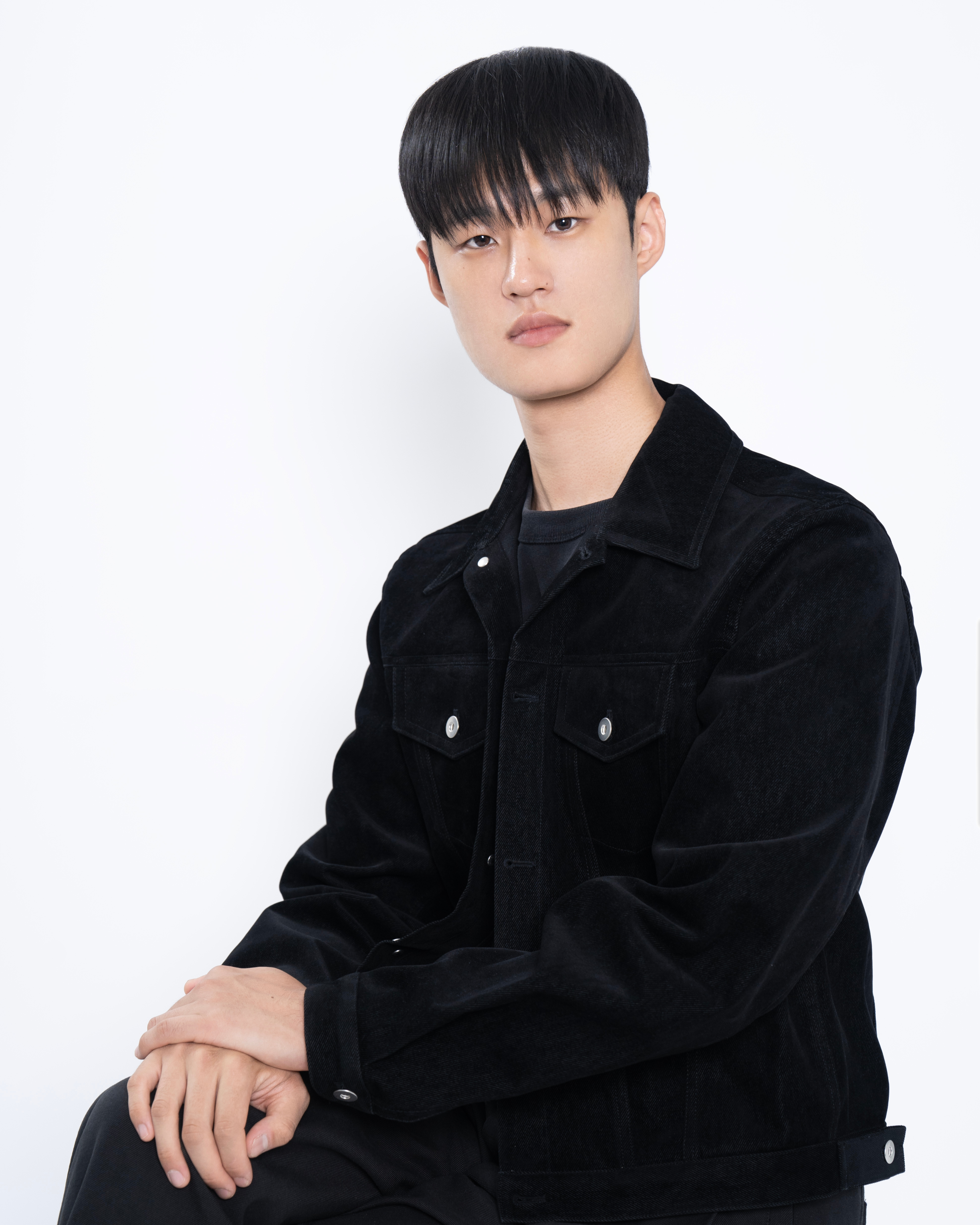 Youngwook Do portrait image